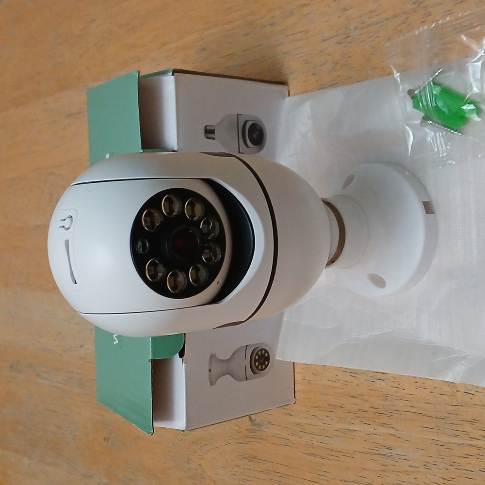 🎉HP🎉Smart HD WiFi Light Bulb Security Camera 1080P Night Vision 2-Way Audio